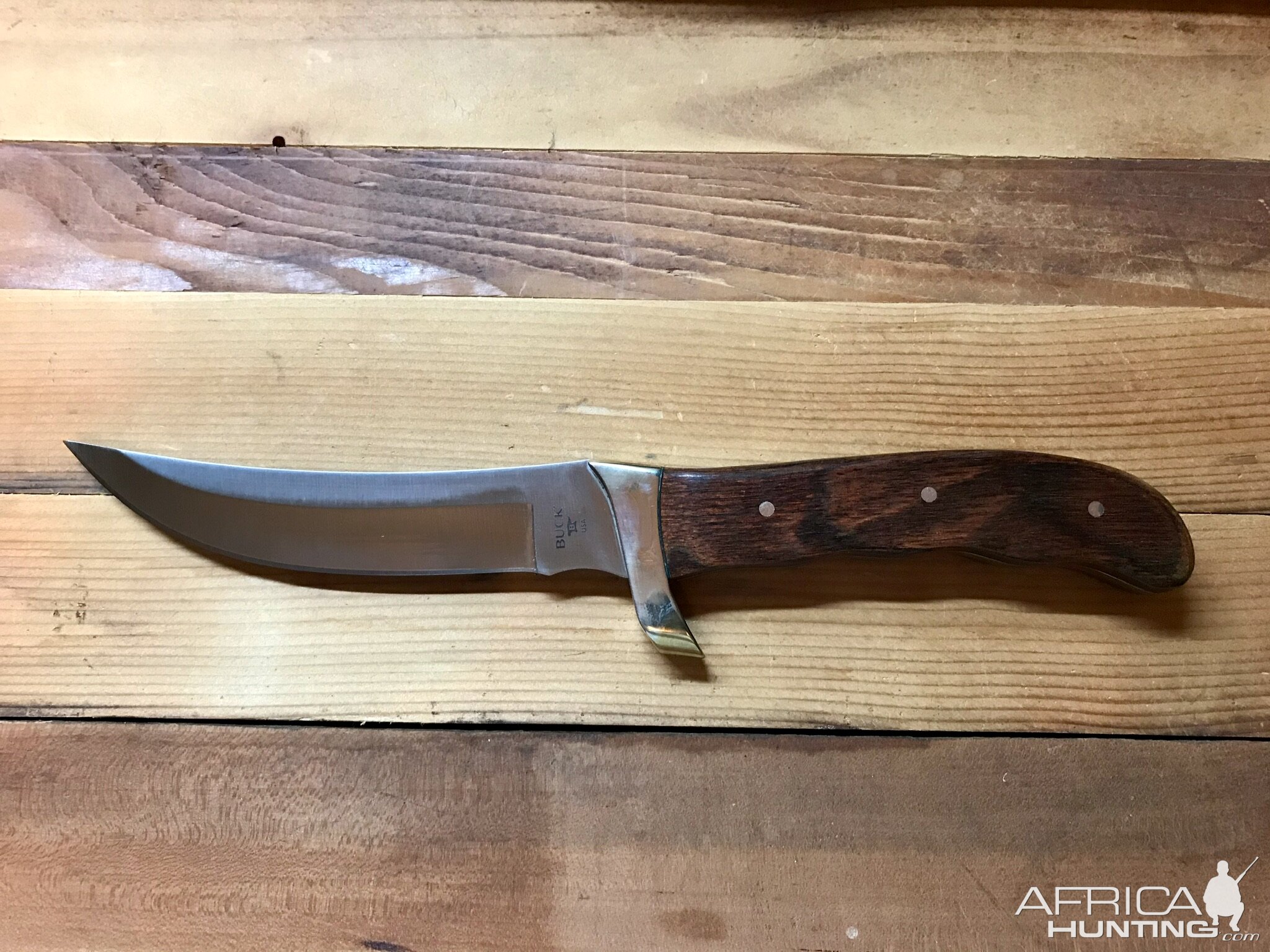 402 Akonua S30V Buck Knife