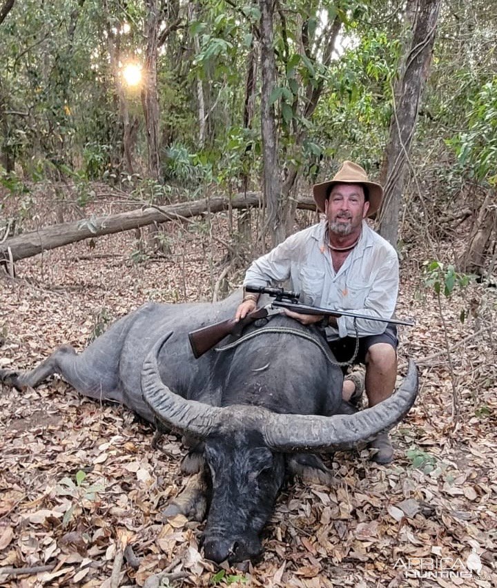 Australian Water Buffalo Hunting