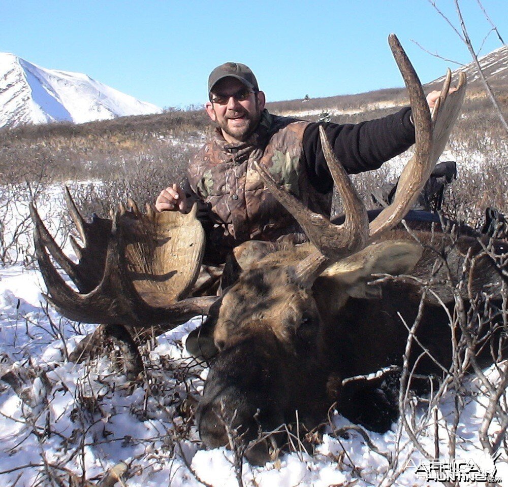 British Columbia Moose Hunt | AfricaHunting.com