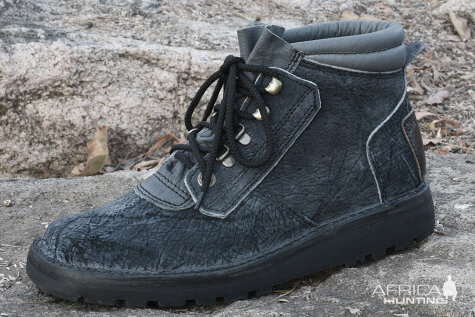 Courteney Boot "The Hippo Safari" in Grey Suede