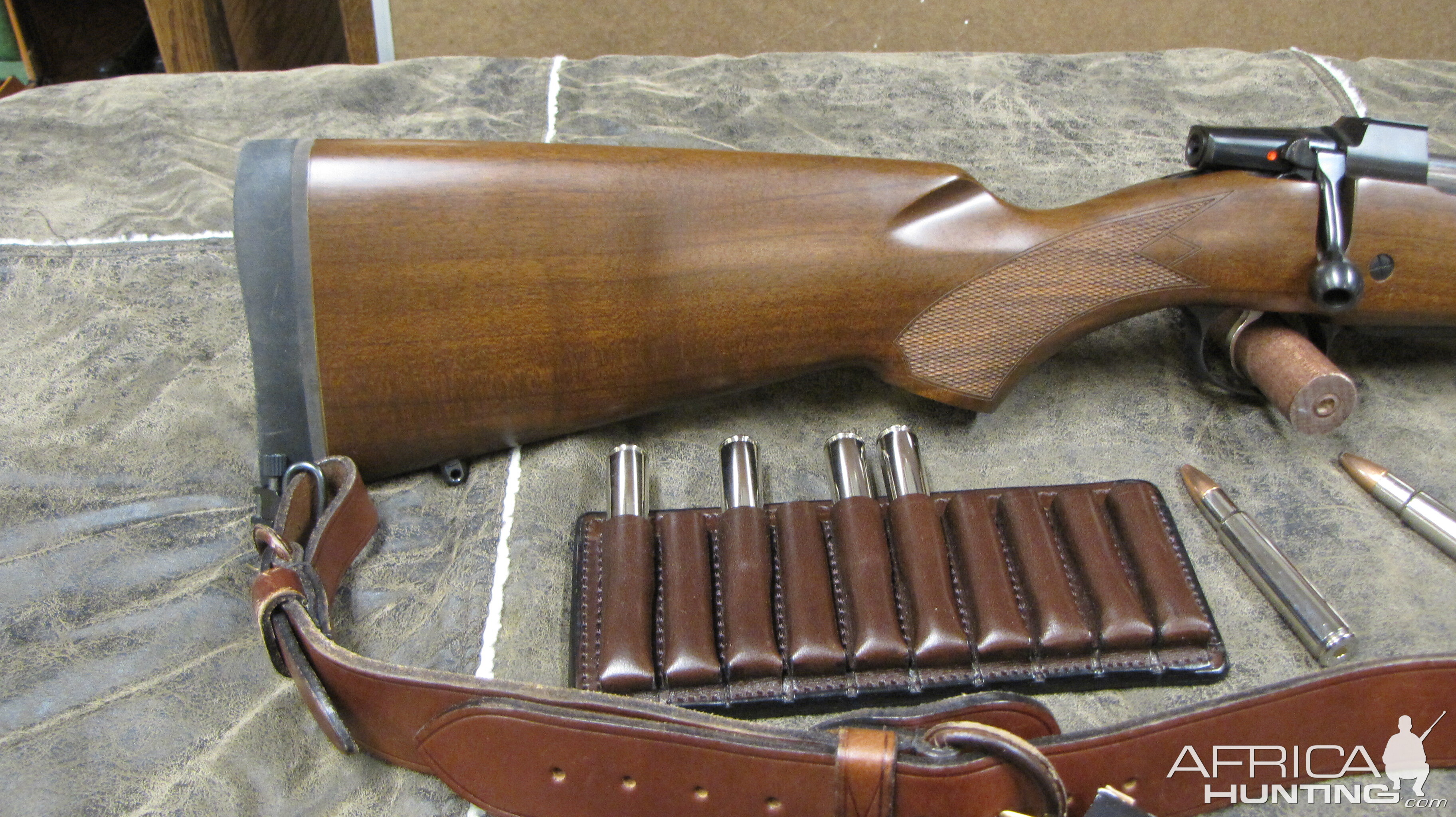 CZ 550 American Safari in .416 Rigby Rifle | Hunting