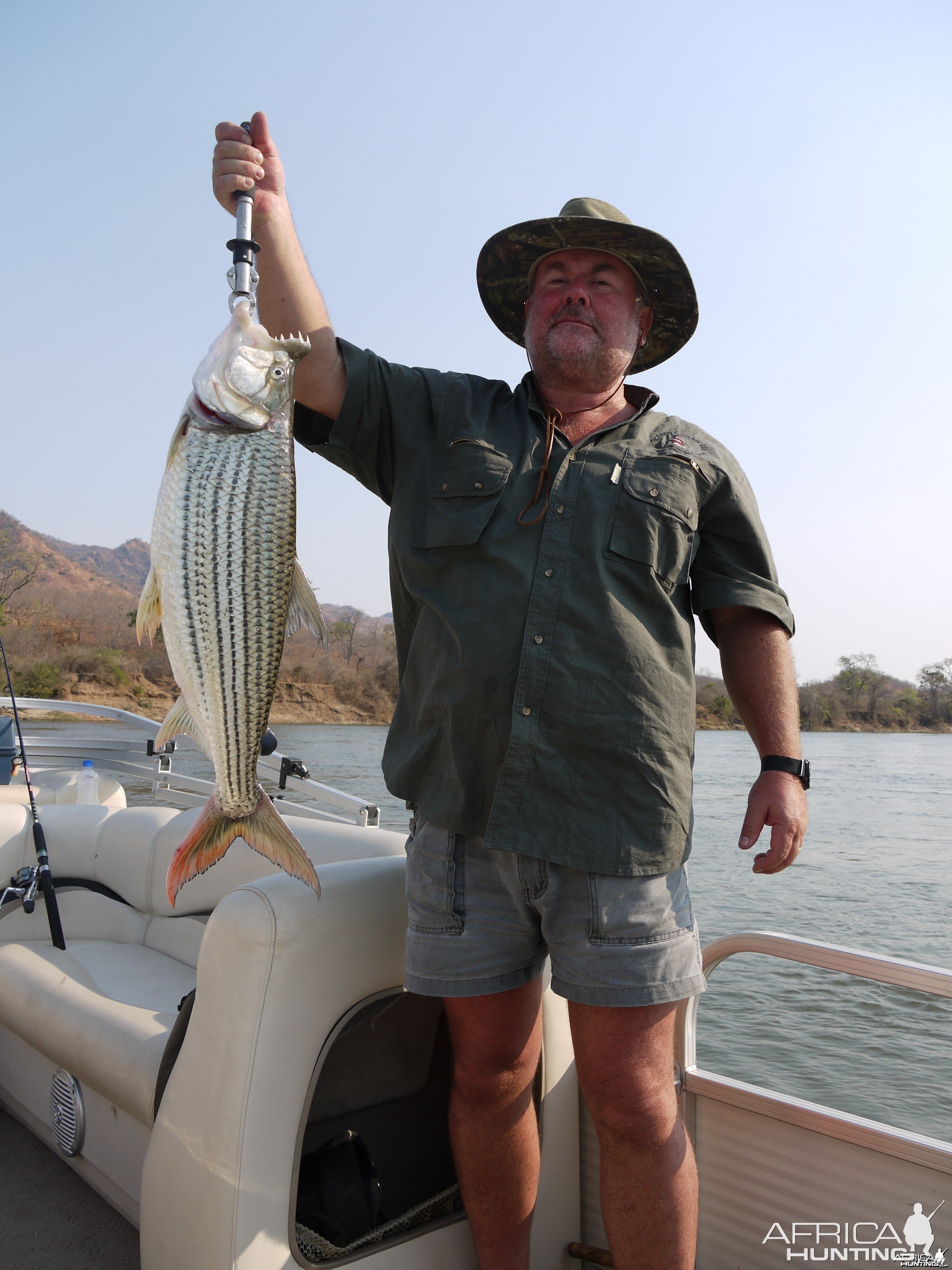 fishing below mupata gorge to lower zambezi NP