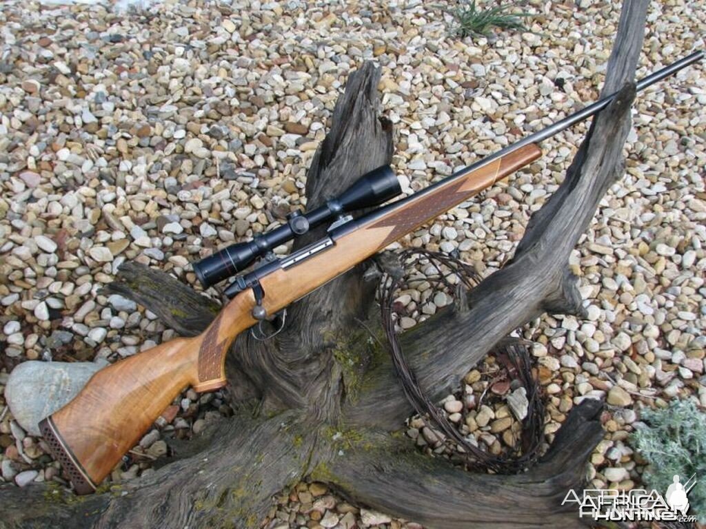 FS faithful old Weatherby Mark V DeLuxe Custom .300 wby