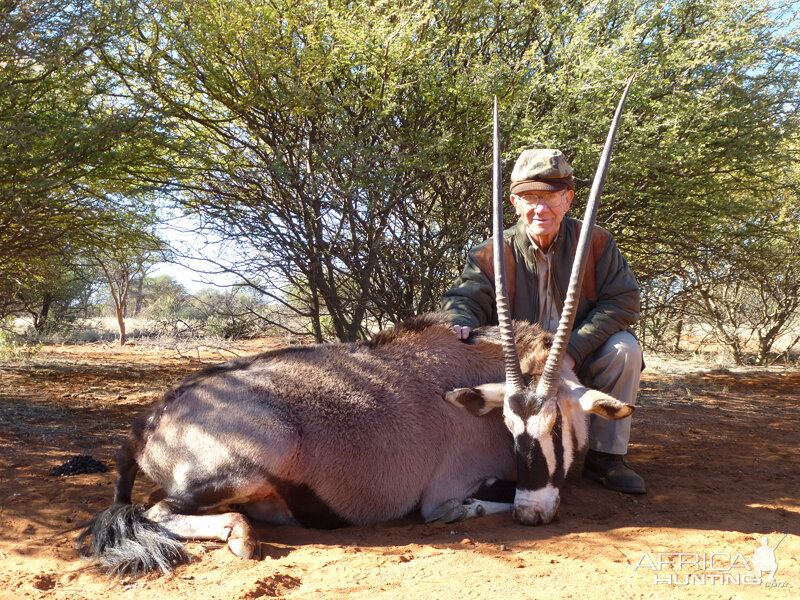 Gemsbok hunt with Wintershoek Johnny Vivier Safaris