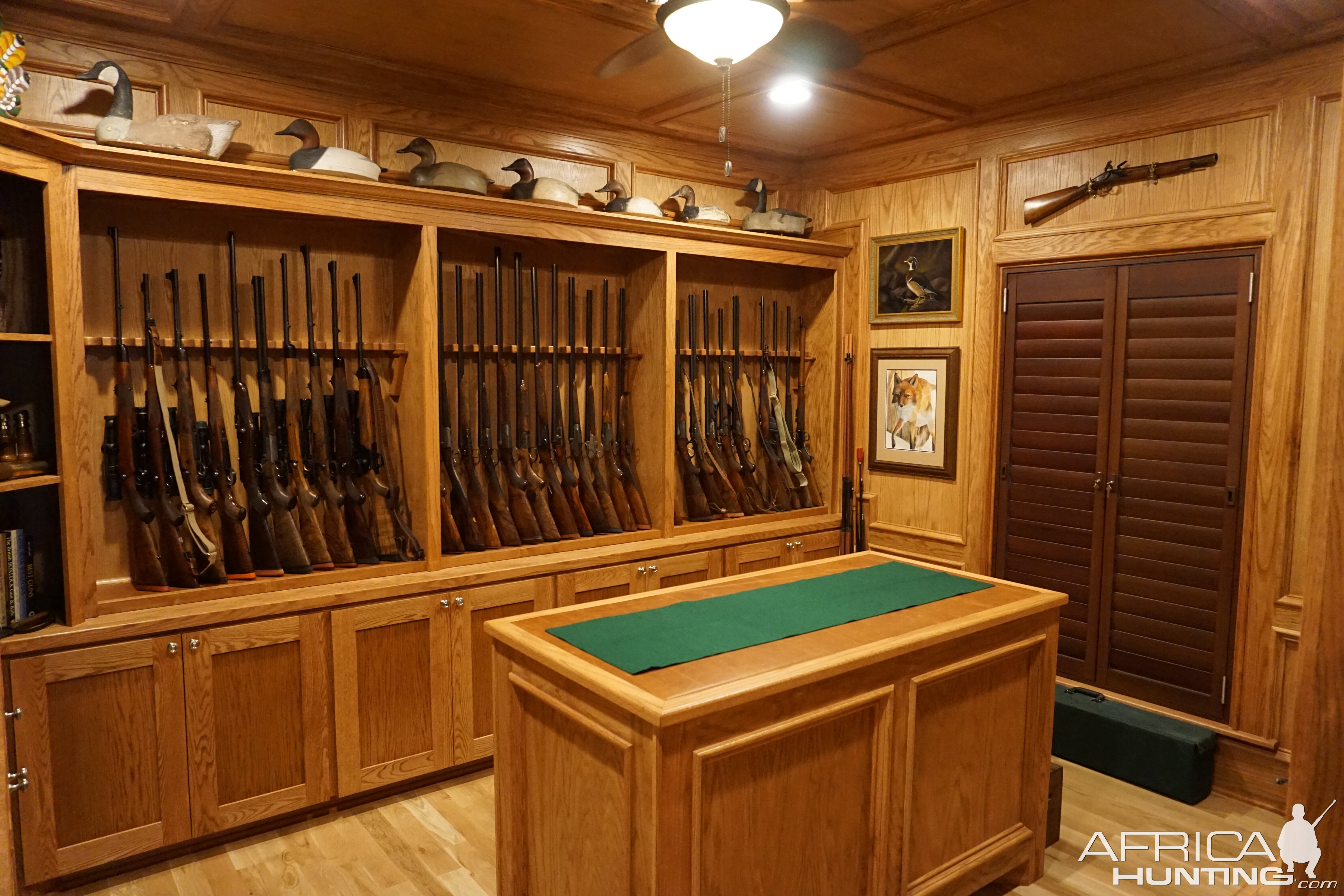 Gun Room & Trophy Room Done | AfricaHunting.com