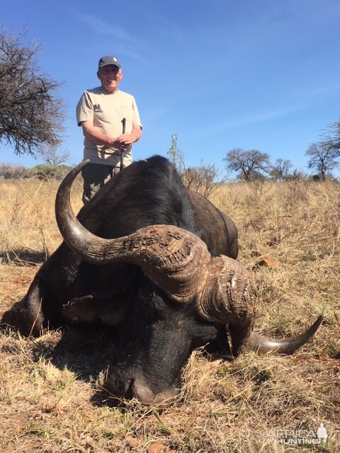 Hunt Cape Buffalo in South Africa | AfricaHunting.com