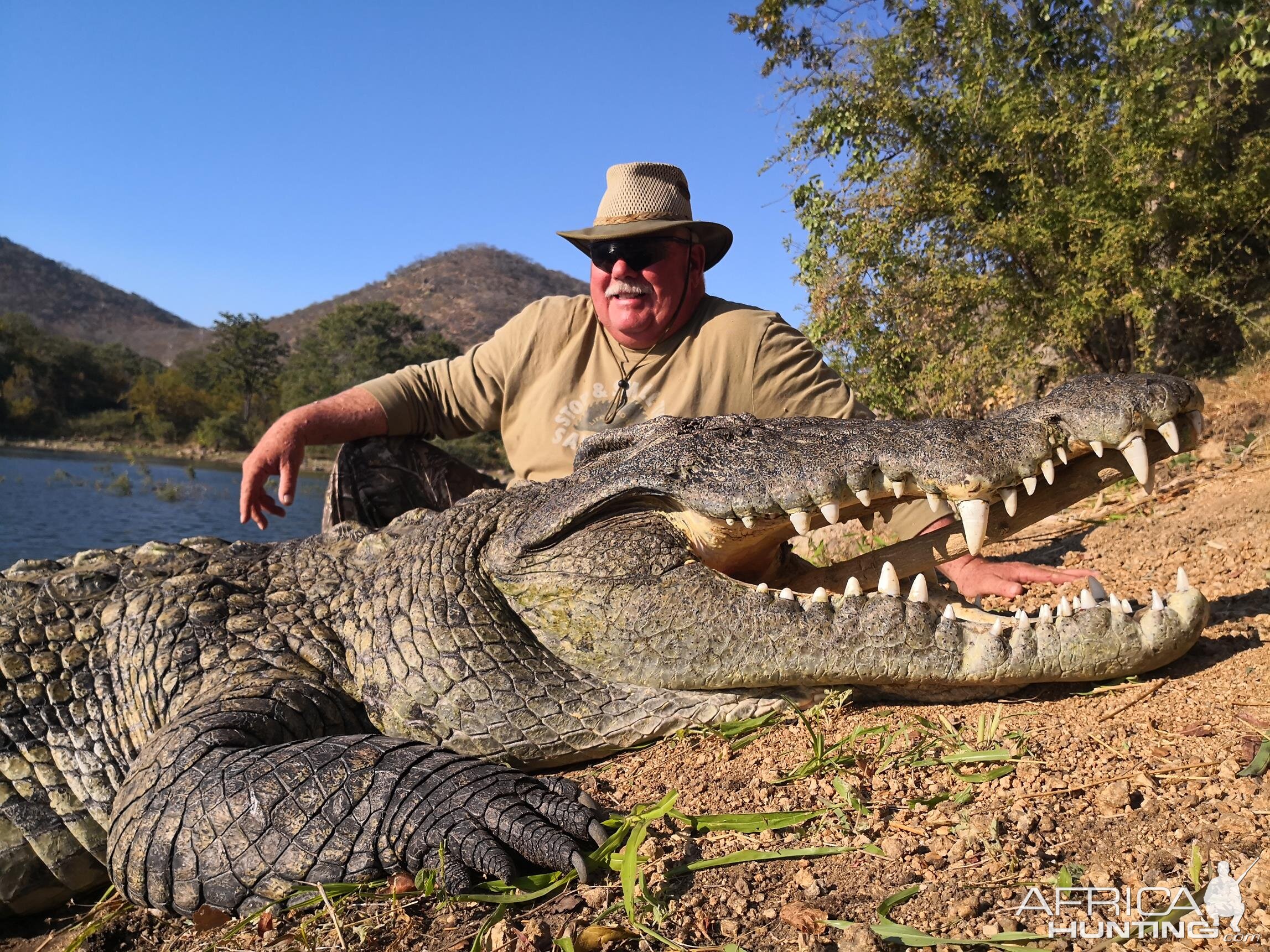 Hunt Crocodile in Mozambique