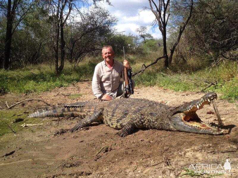 Hunt Crocodile in South Africa