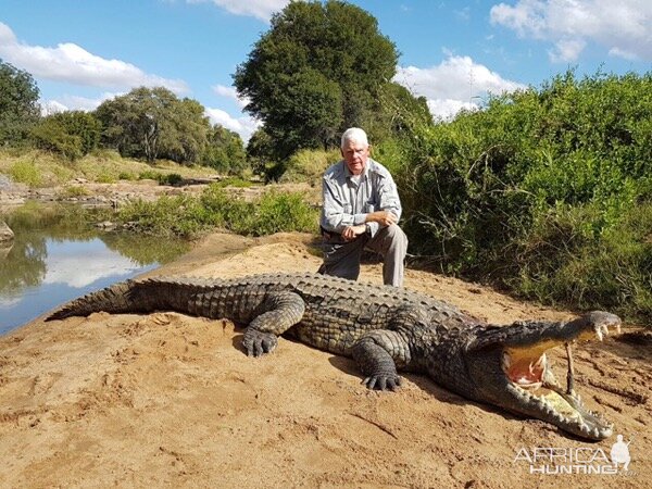 Hunt Crocodile in South Africa