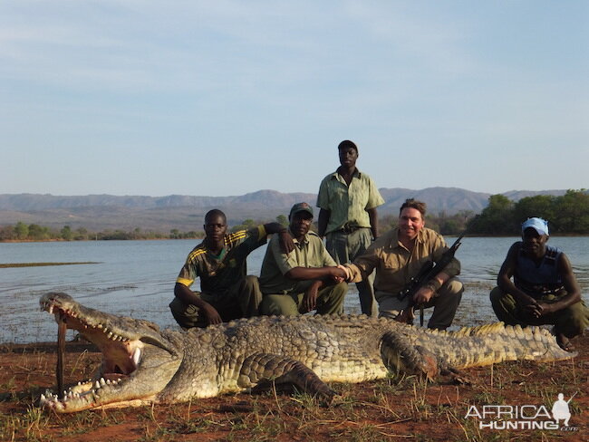 Hunt Crocodile in Zimbabwe