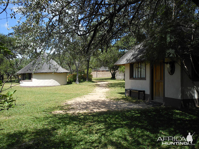 Hunting Accommodation Zimbabwe Camps