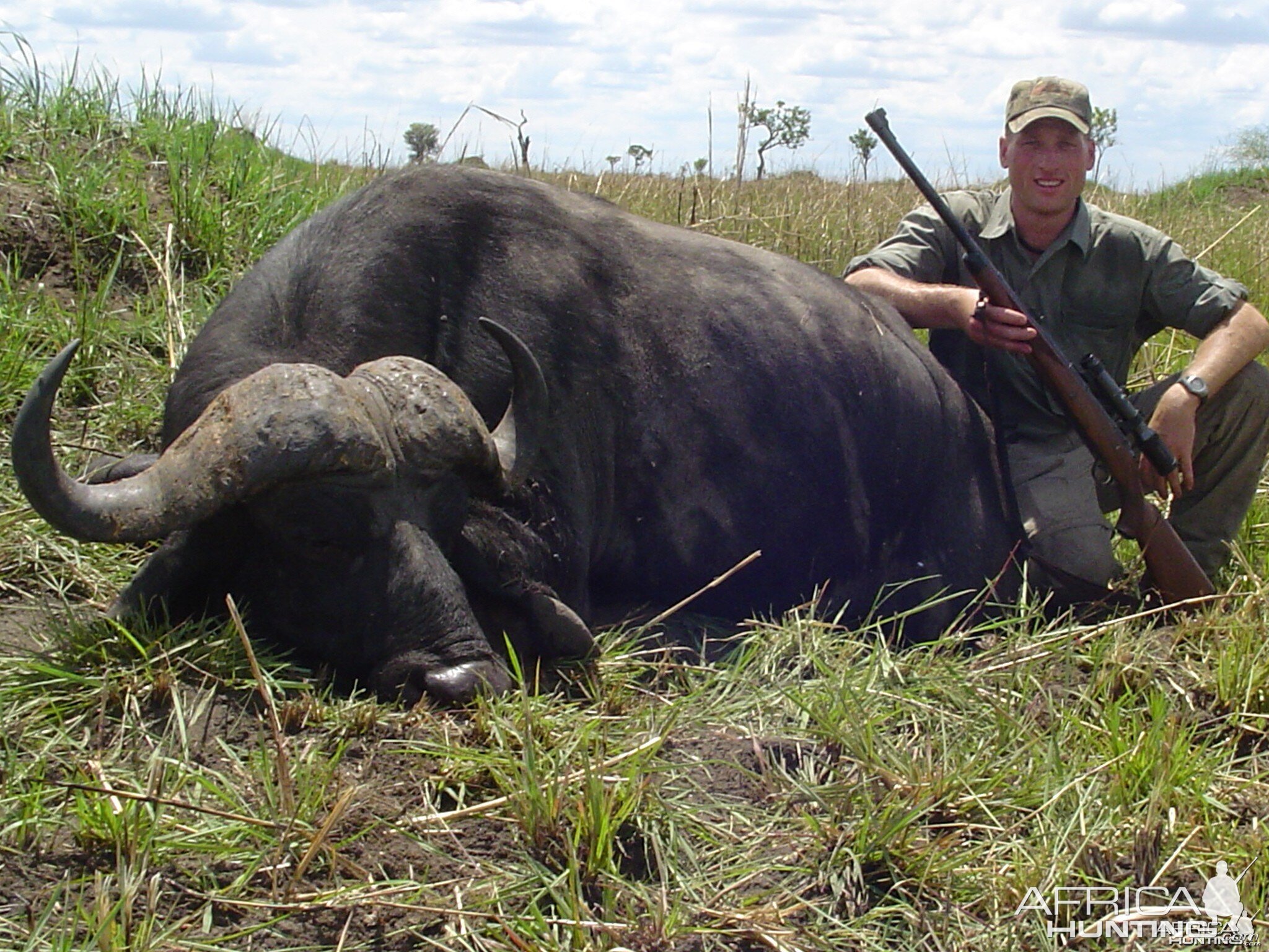 Hunting Buffalo with Wintershoek Johnny Vivier Safaris in SA