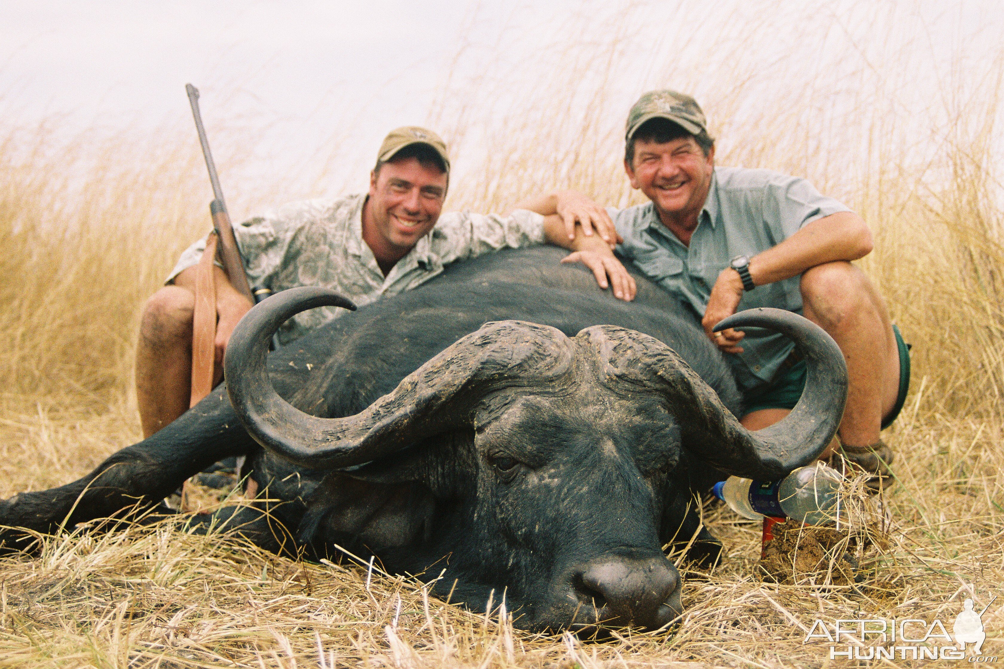 Hunting Buffalo with Wintershoek Johnny Vivier Safaris in SA