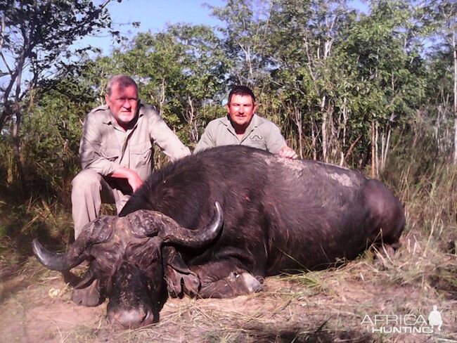 Hunting Buffalo Zimbabwe