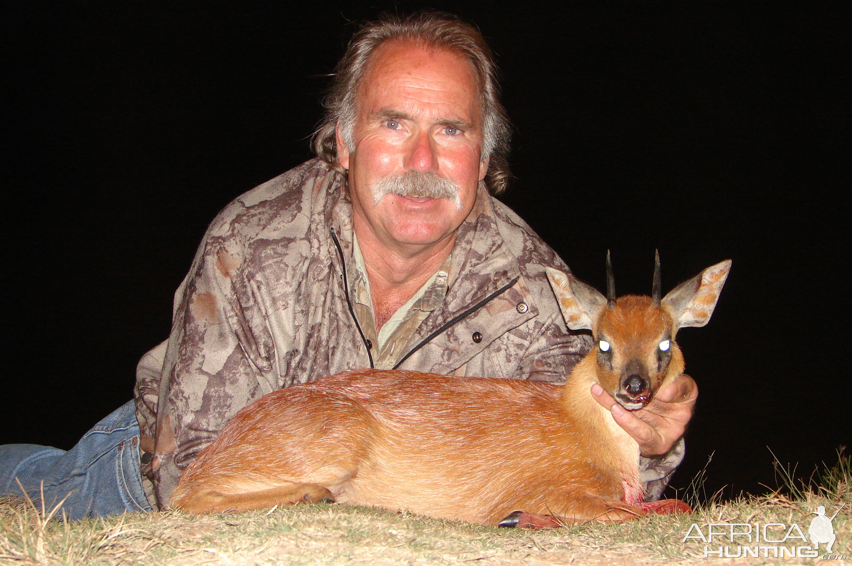 Hunting Grysbuck with Wintershoek Johnny Vivier Safaris in SA