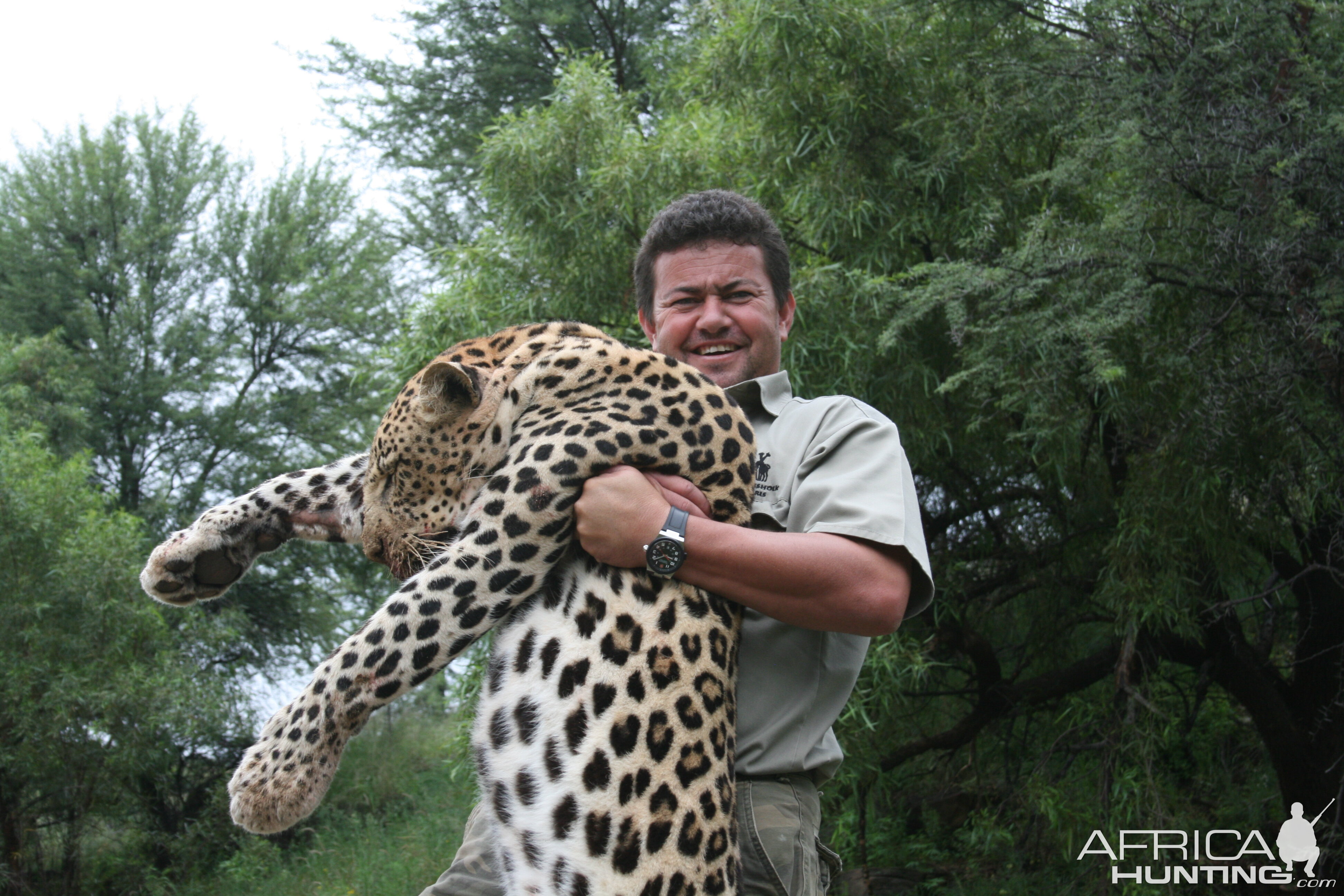 Hunting Leopard with Wintershoek Johnny Vivier Safaris in SA