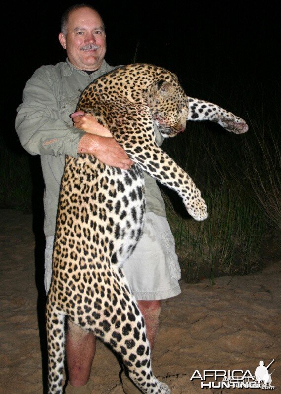 Leopard Hunt with Martin Pieters Safaris and Shaun Buffee