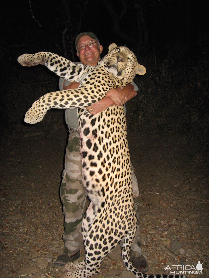 Leopard Hunt Zimbabwe