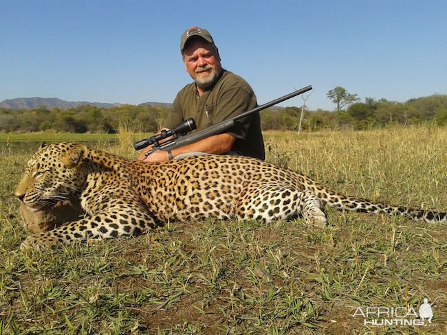 Leopard Hunt Zimbabwe