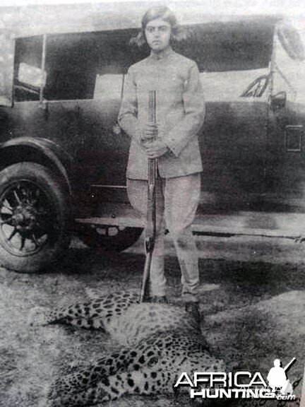 Maharani Gayatri Devi of Jaipur with her first panther at age 12