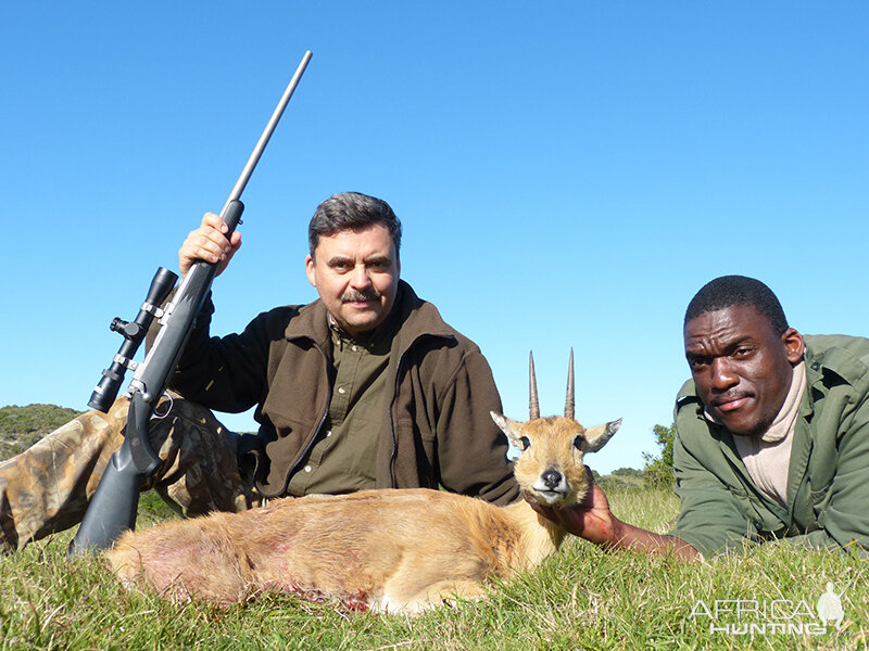 Oribi hunt with Wintershoek Johnny Vivier Safaris