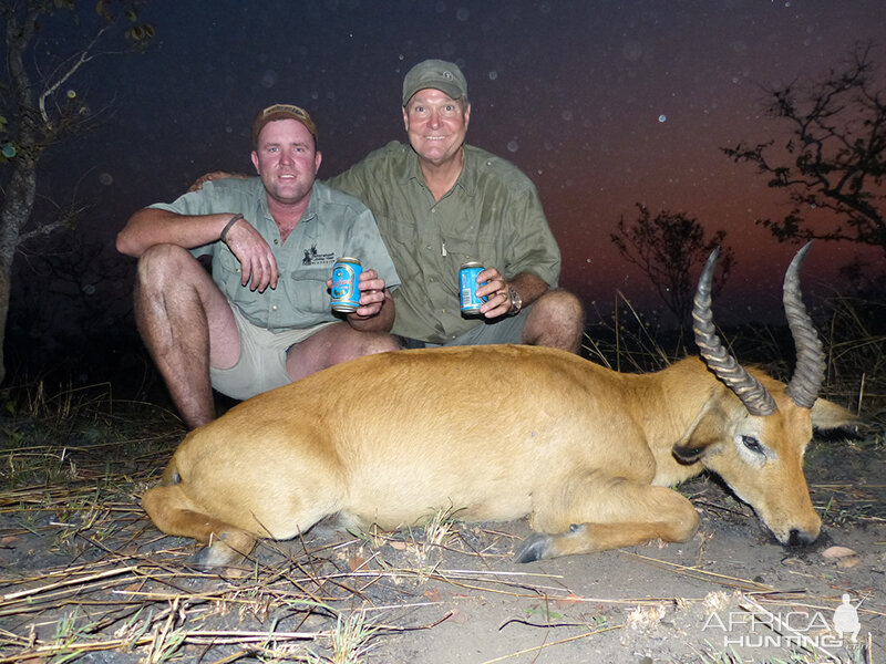 Puku hunt with Wintershoek Johnny Vivier Safaris