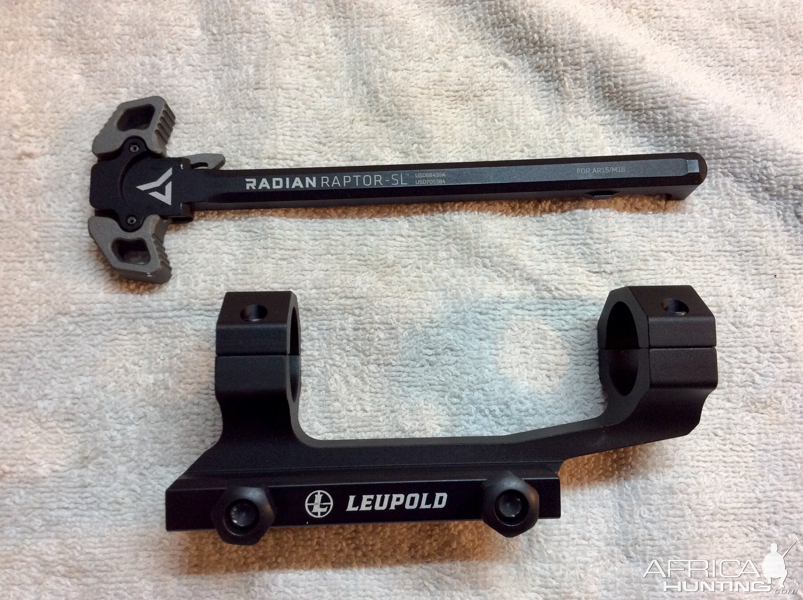 Radiant Raptor-SL charging handle