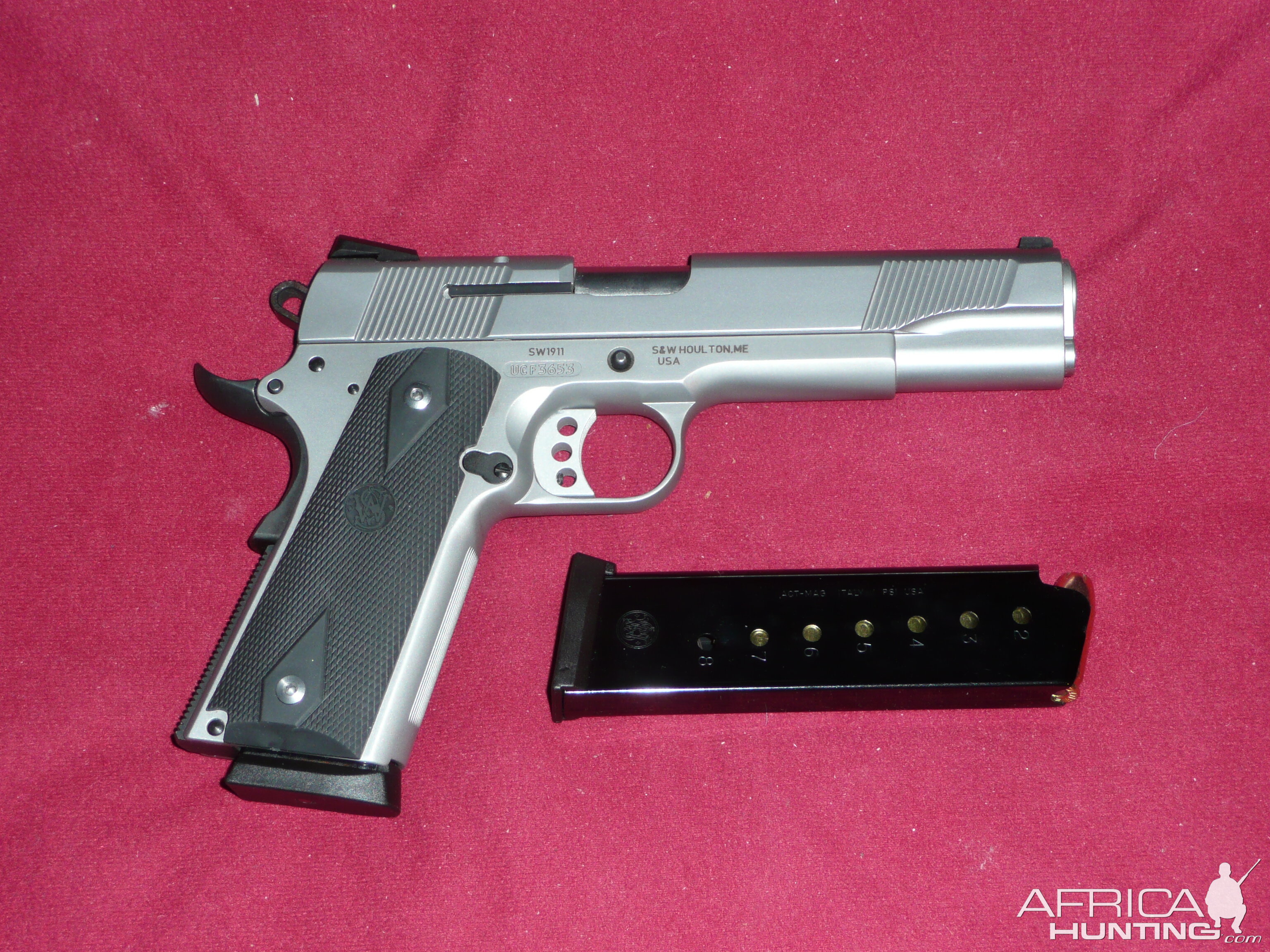 Smith & Wesson SW1911 Pistol