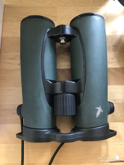 Swarovski 10x42 EL Binocular