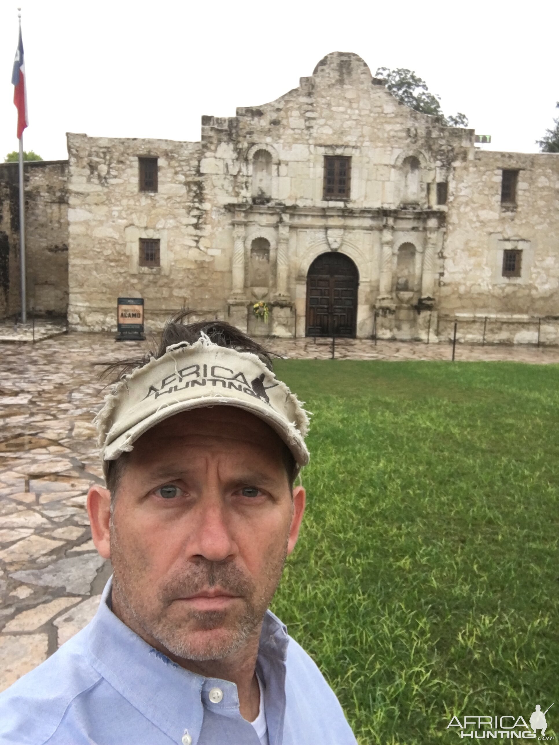 The visor visits the Alamo