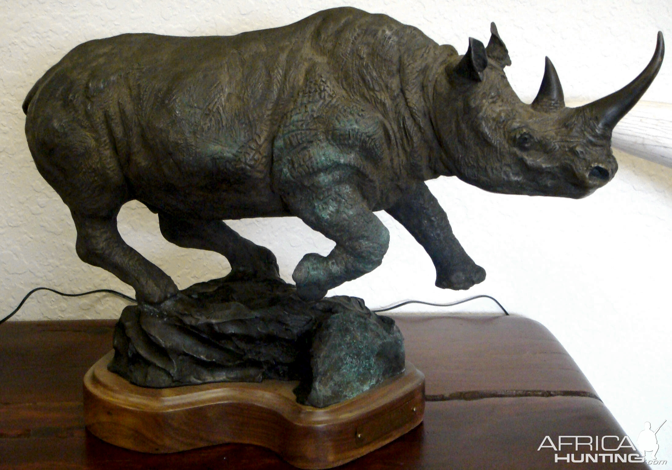 Fine Rhino Wildlife Bronze Sculpture By Lorenzo Ghiglieri ...