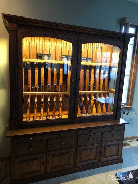 Weatherby Rifle Cabinet