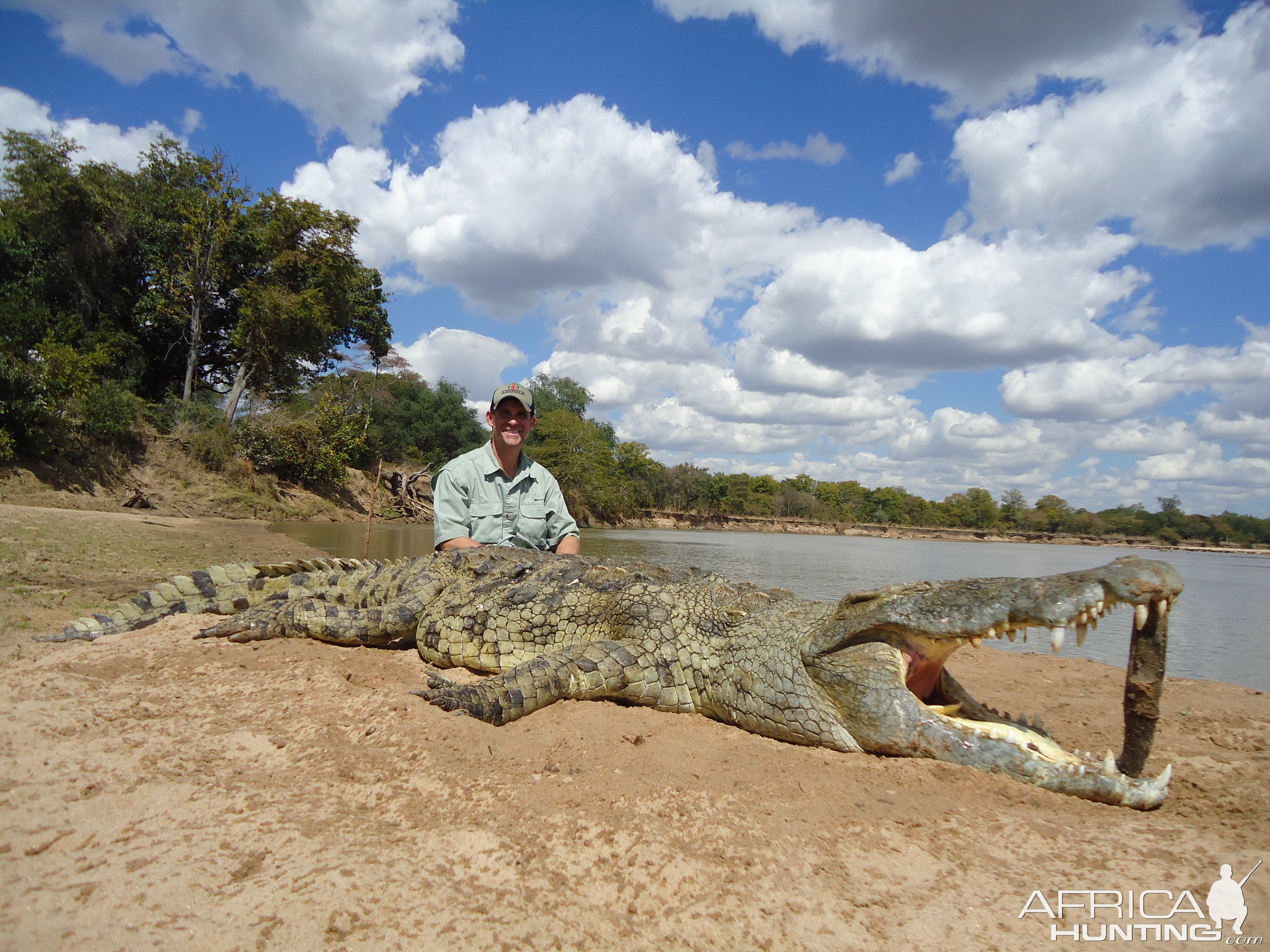 Zambia Hunt Crocodile