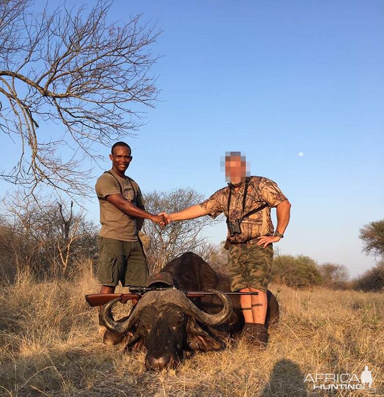 Zimbabwe Hunt Cape Buffalo | AfricaHunting.com