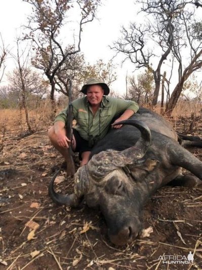 Zimbabwe Hunting Buffalo