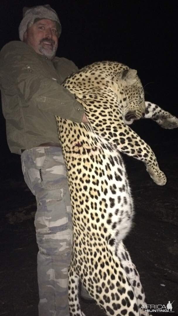 Zimbabwe Hunting Leopard | AfricaHunting.com